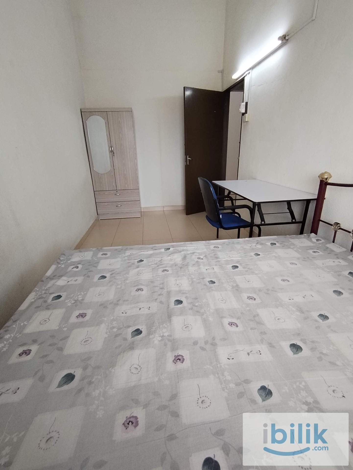 Middle room  - Image 2