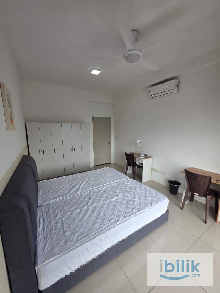 Balcony Room , Male Unit suitable for 1 or 2 ppl staying , Middle floor - Image 1
