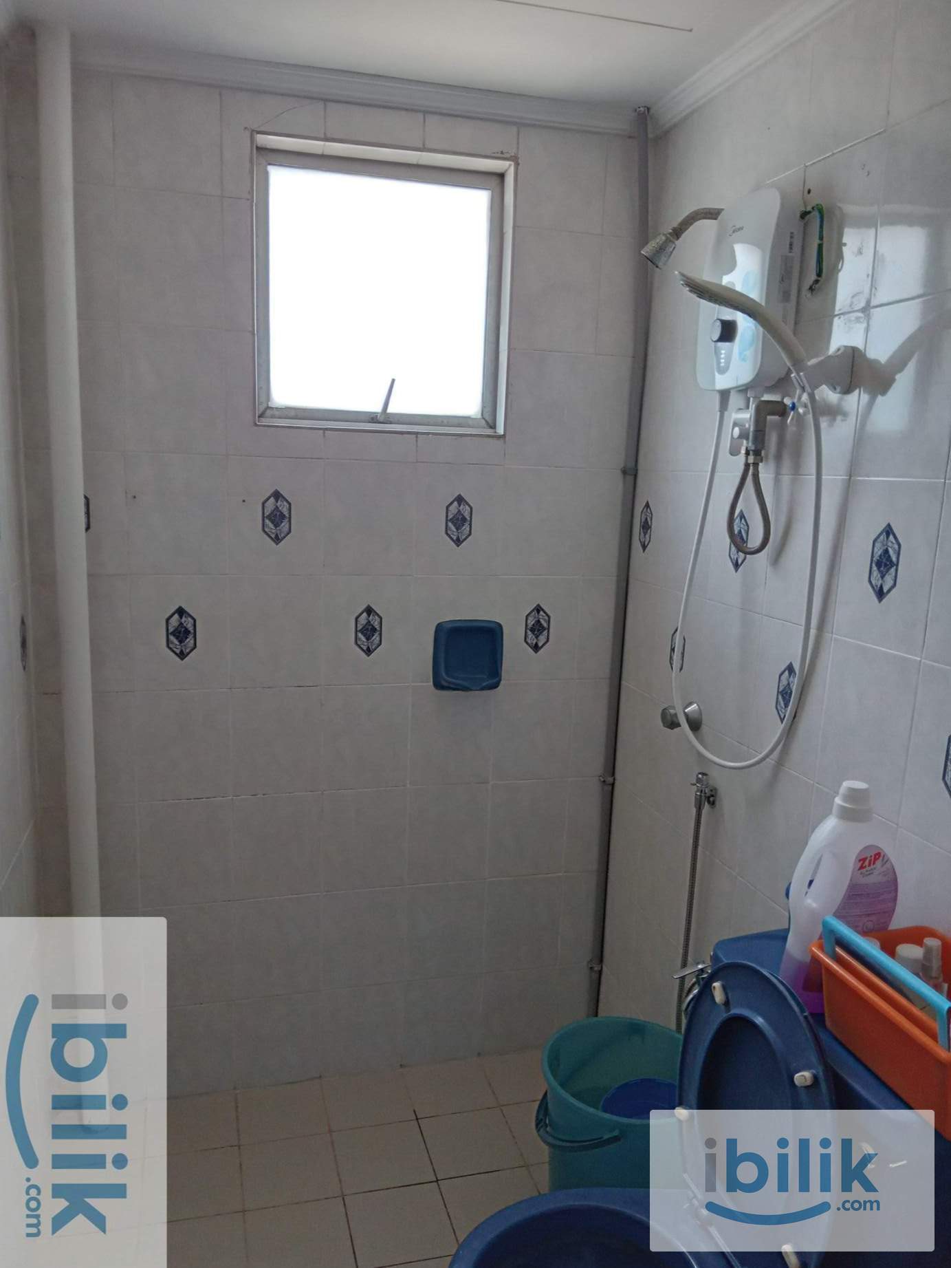 Single Room with Private Bathroom Ara Damansara Citta Mall Oasis - Image 3
