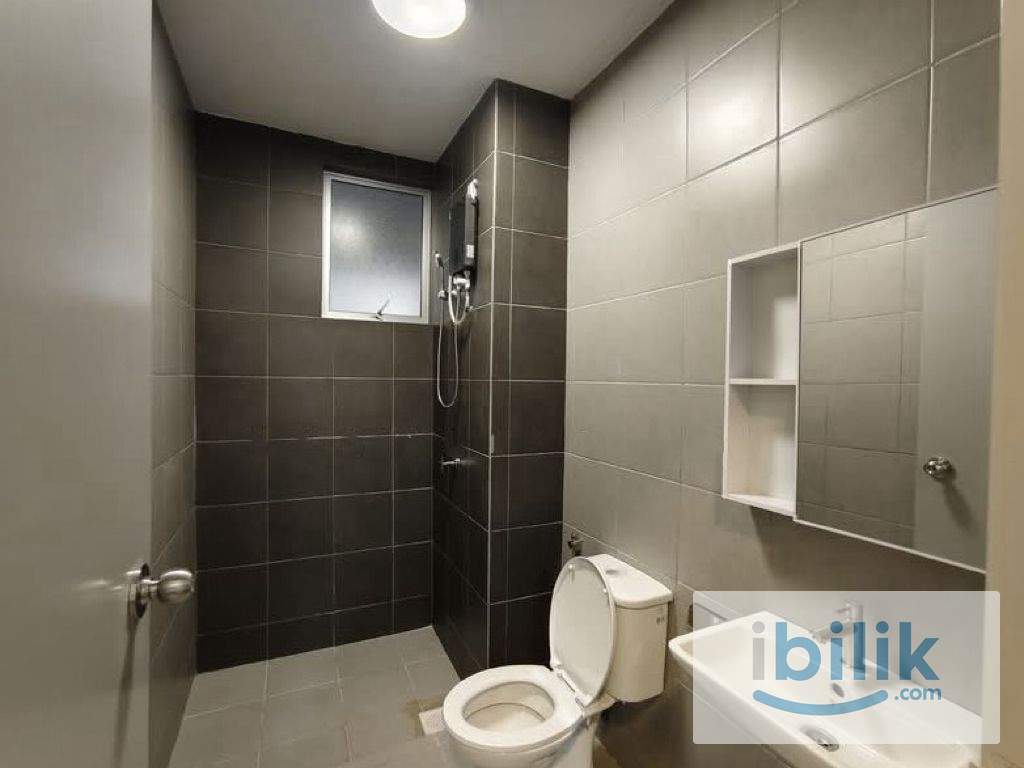 Nikka City Sentral Residence Master Room | Female Unit - Image 7