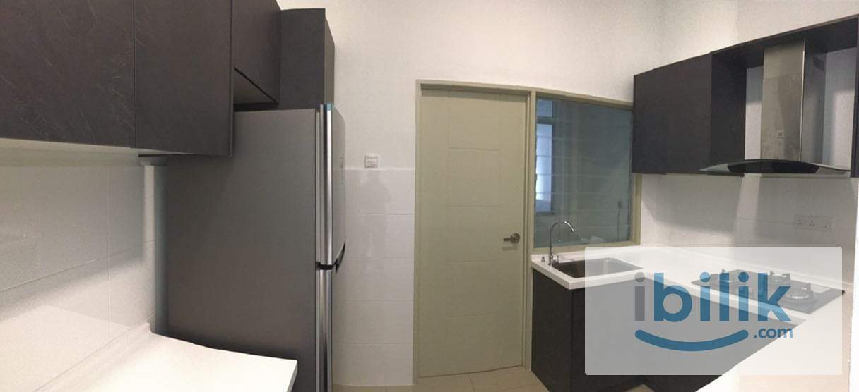 F/F middle size Pool view room - beautiful & convenient location - Image 2