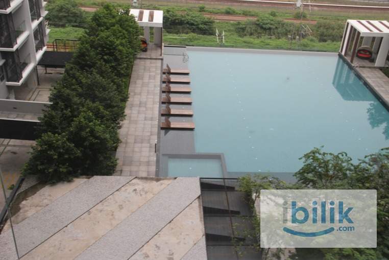 F/F middle size Pool view room - beautiful & convenient location - Image 4