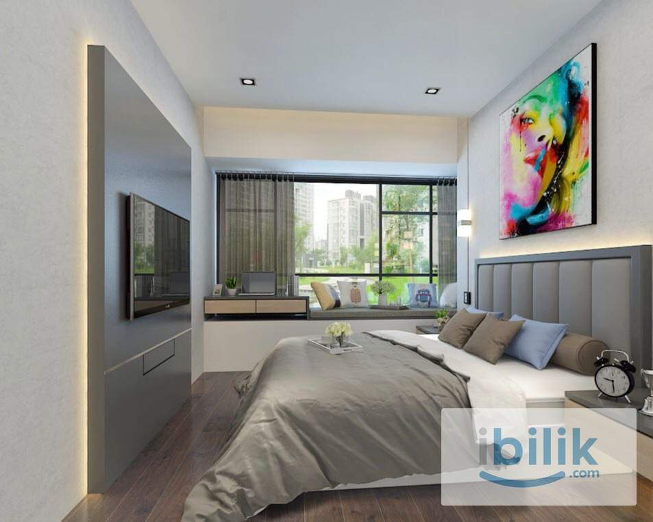 F/F Middle Room Pool View - convenient location - Image 1