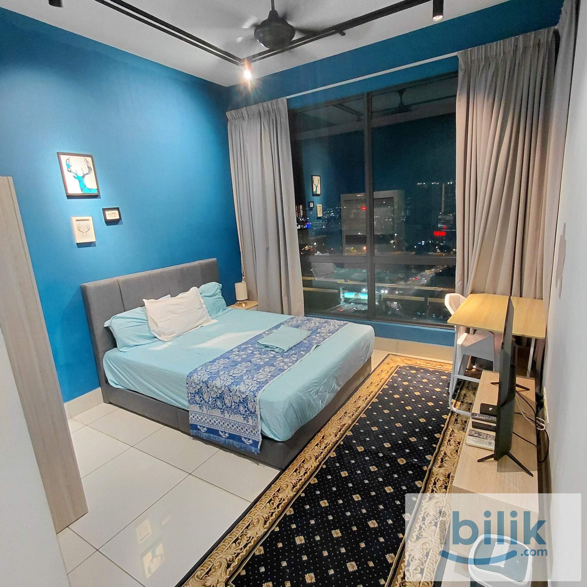 Bukit Bintang Master Bedroom Attached Private Bathroom with Smart TV Kuala Lumpur City Centre View - Image 1