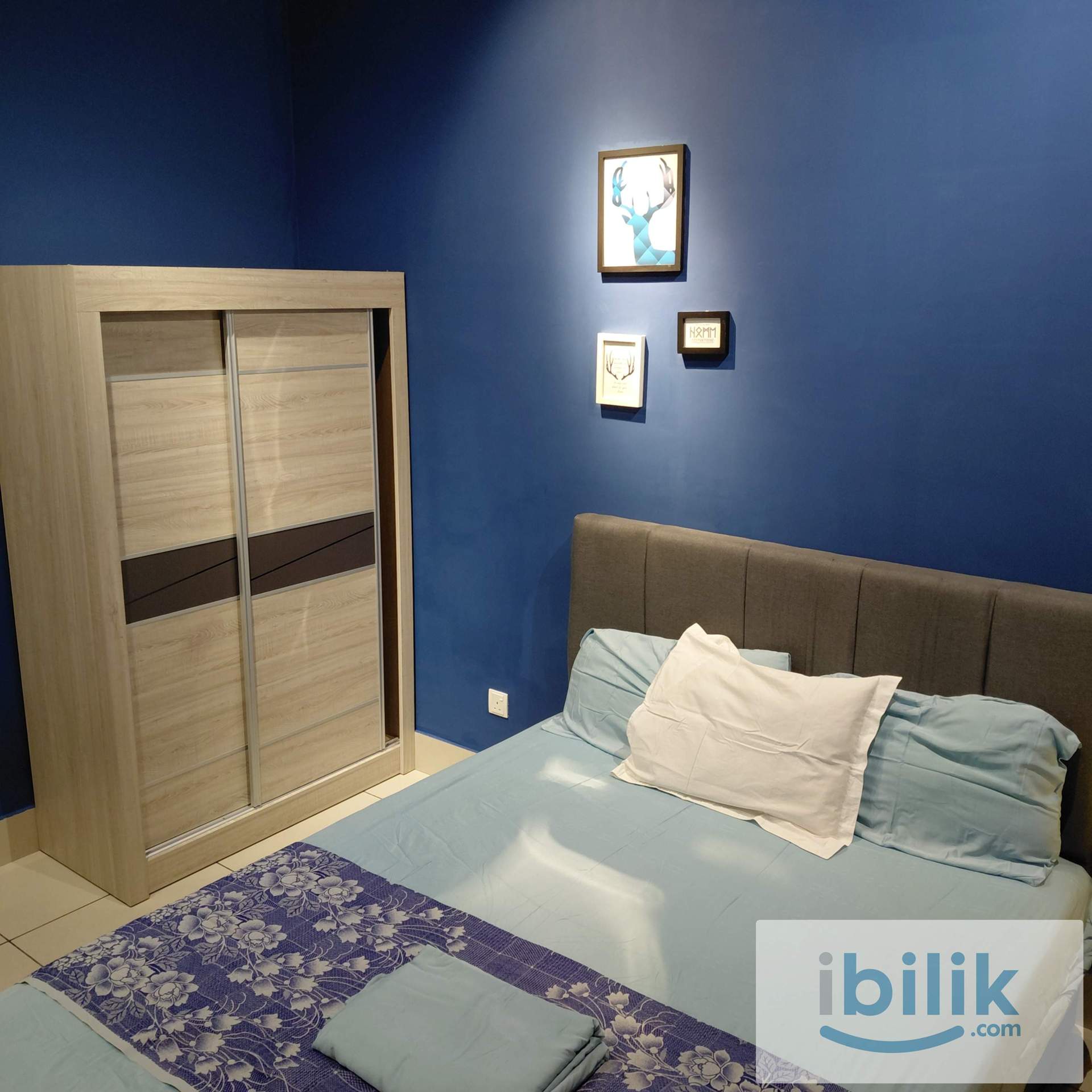 Bukit Bintang Master Bedroom Attached Private Bathroom with Smart TV Kuala Lumpur City Centre View - Image 4