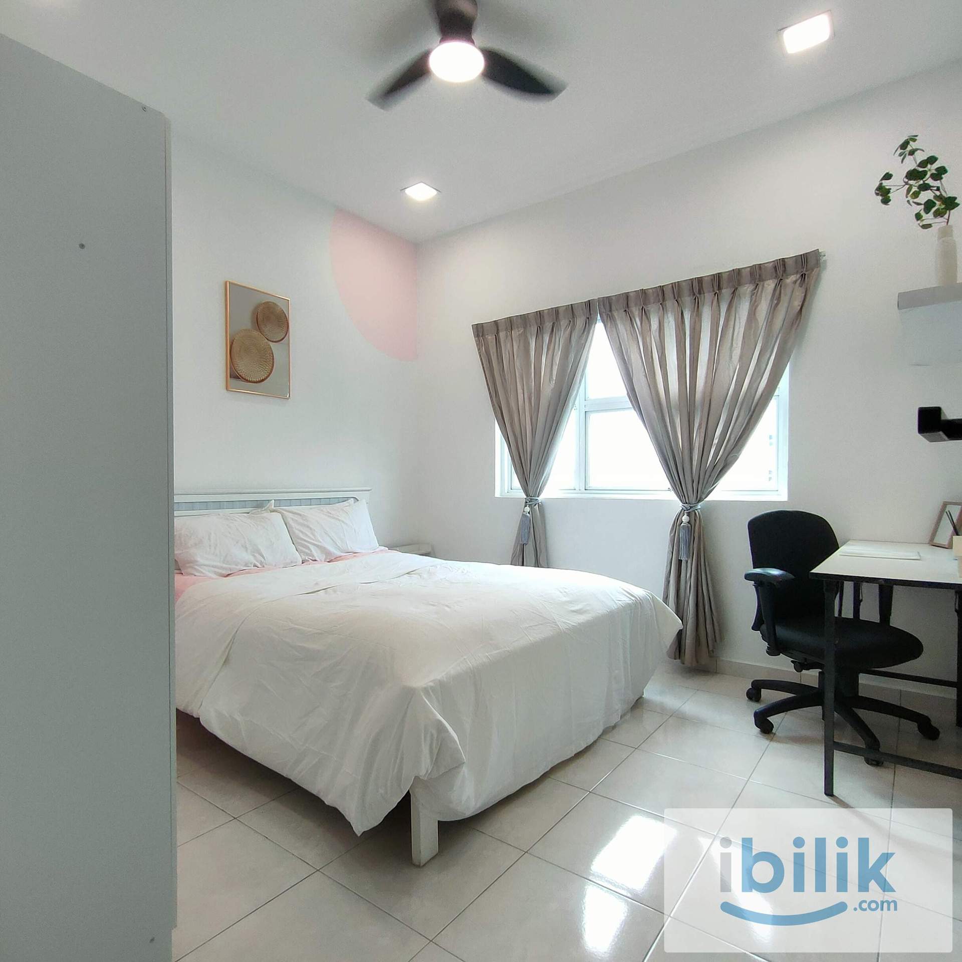 Cozy Medium Room for Rent Walking 9mins to LRT Kelana Jaya Line - Image 1