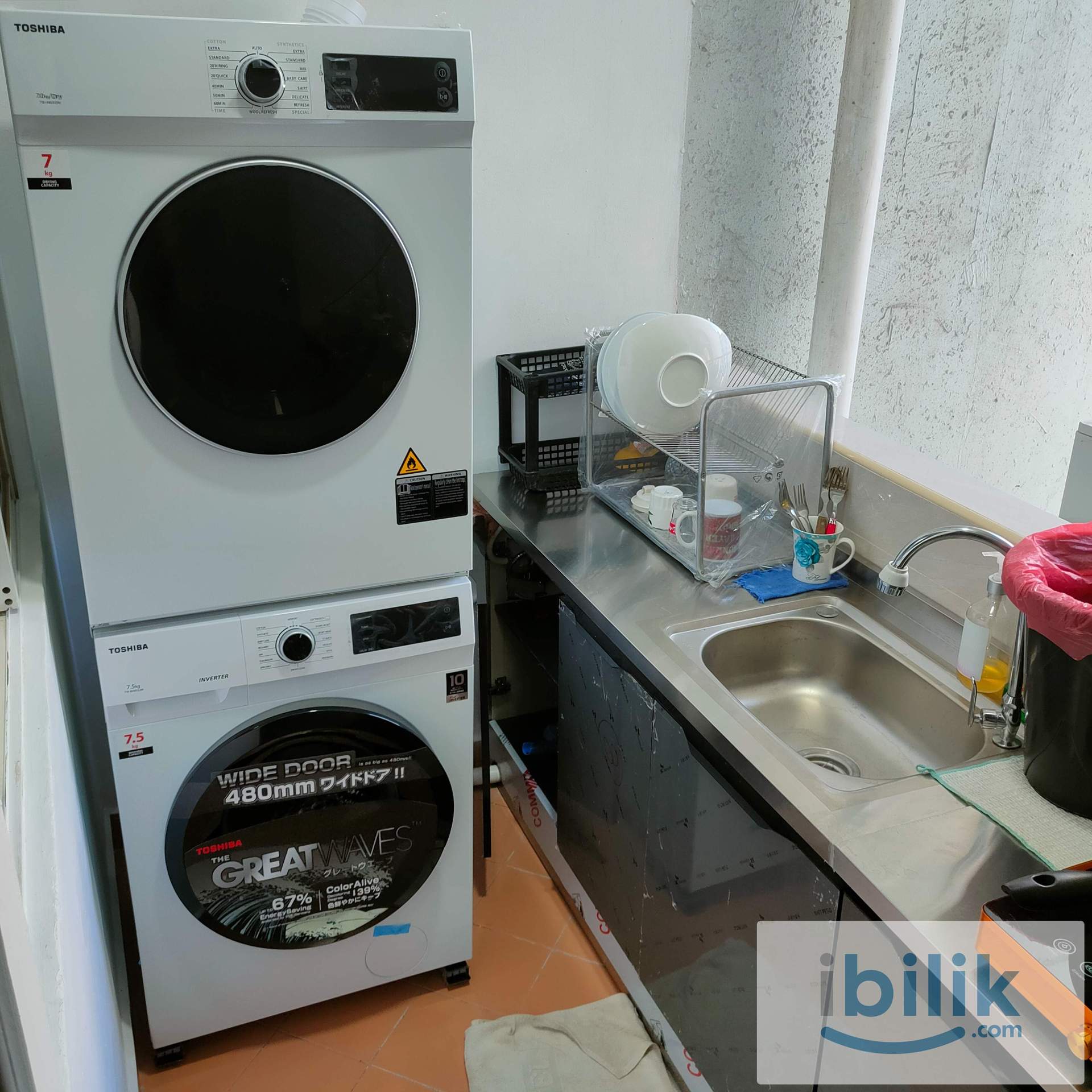 Fully Furnished Studio Bedroom with Private Bathroom Private Cinema Private Fridge at Puchong - Image 8