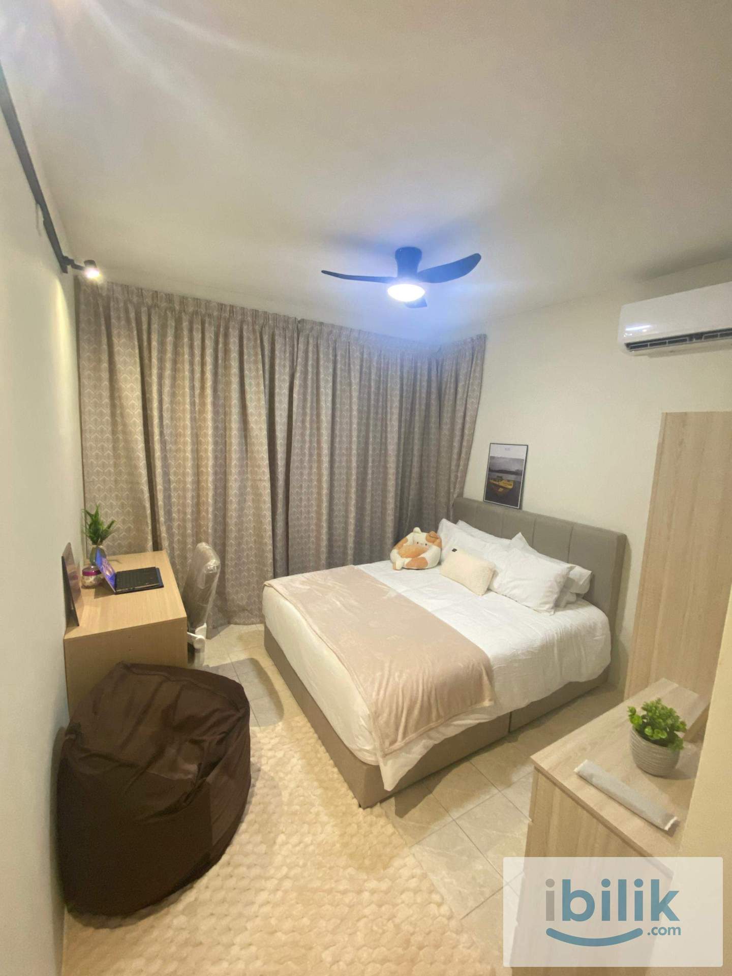Master Room Walk 3 min to LRT Kelana Jaya Line Asia Jaya Station with Cover Walk Way Petaling Jaya Room For Rent - Image 1