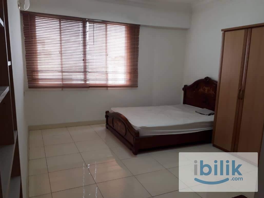 middle room - Image 1