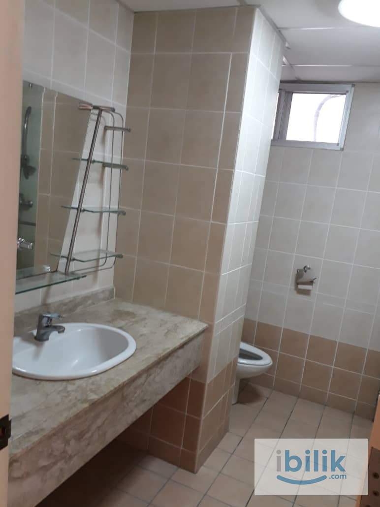 middle room - Image 2
