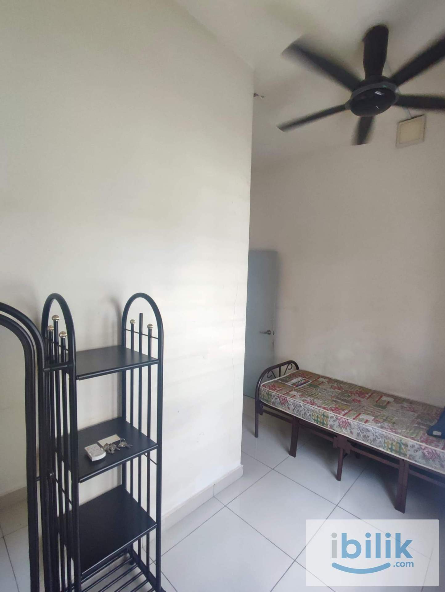 Single Room - Image 2