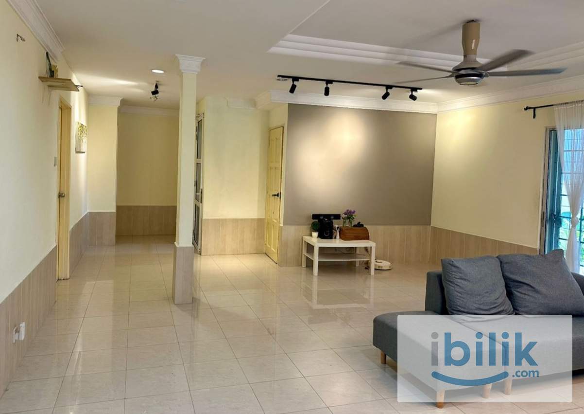 [Female House] Medium Room at SS2, include all utility and Wifi. 5 mins walk to Taman Bahagia LRT - Image 1