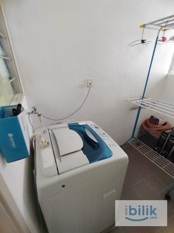 Middle Room for Rent (Prefer Chinese Female) - Image 7
