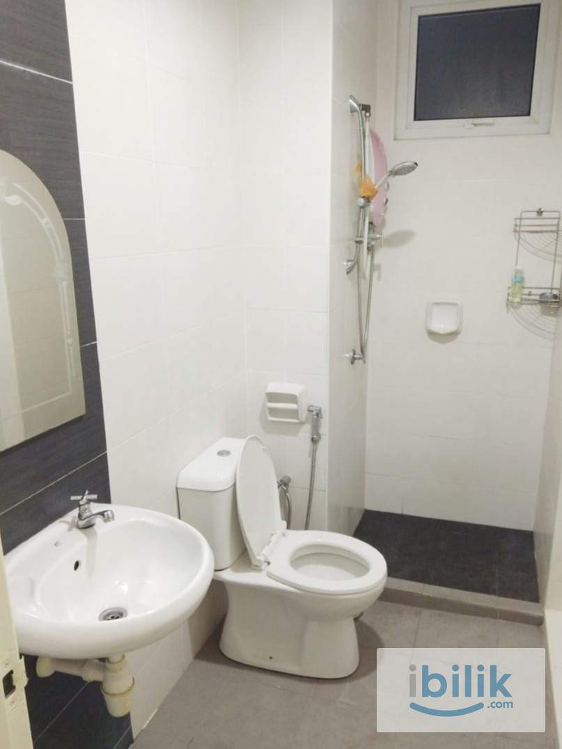 VIP UNIT!!!!KARPAL SINGH MIDDLE ROOM 700.00(SEA VEIW)  - Image 2