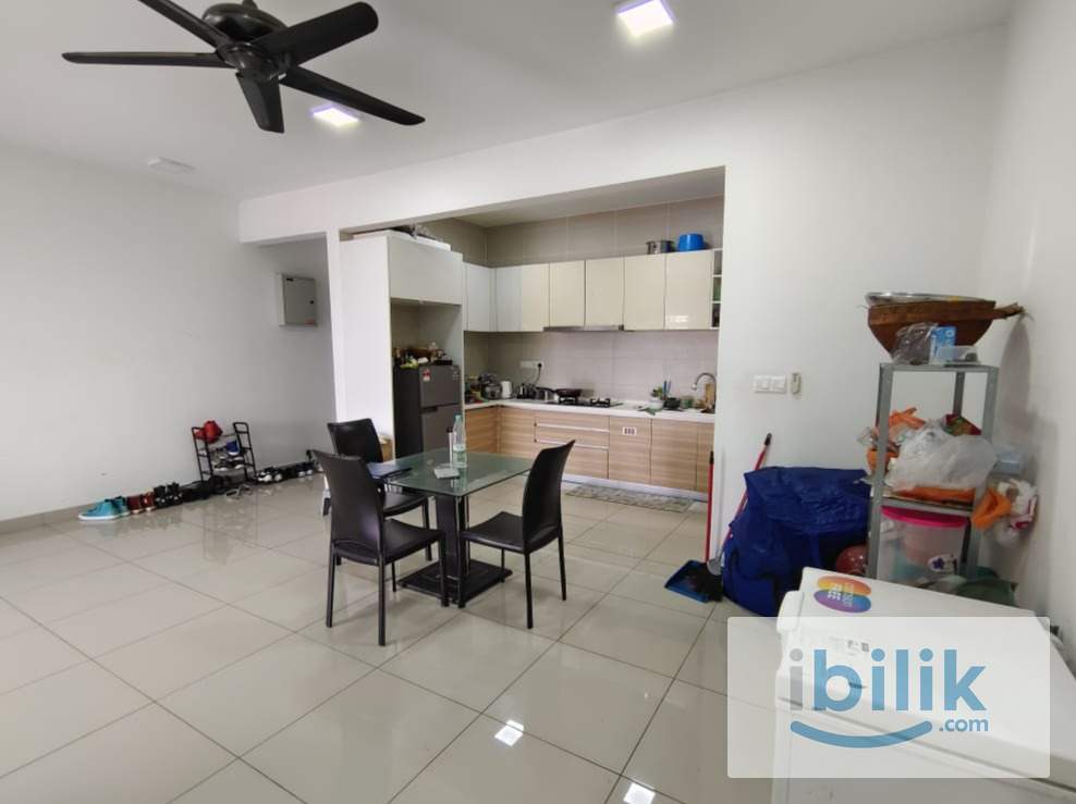 ASAP: V Residensi 2 Batu 3 Shah Alam - Master Room - Image 4