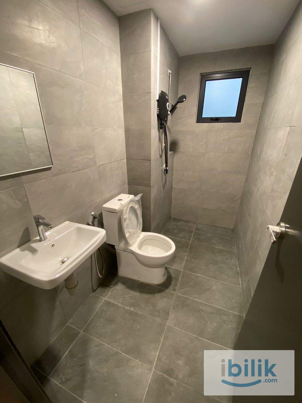 [Chinese] Master Room at UCSI Residence 2 - Image 3