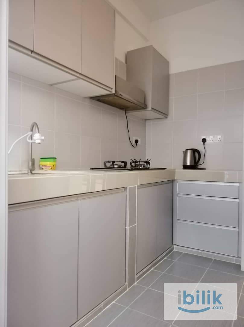 [6 MIns Walk to LRT!!] Newly Renovated with Air Con Medium Room at M3 Residency Taman Melati - Image 3