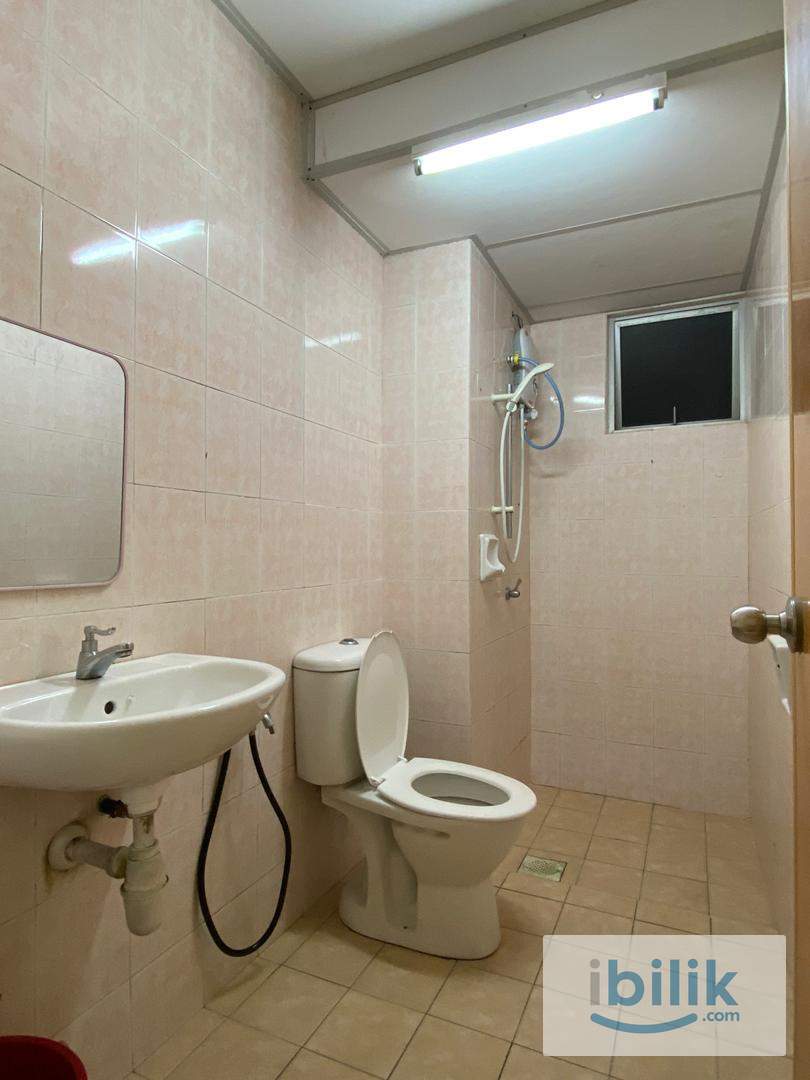 [6 Mins walk to LRT!!] Newly Renovated with Air Con Master Room at Wangsa Maju Metroview - Image 2