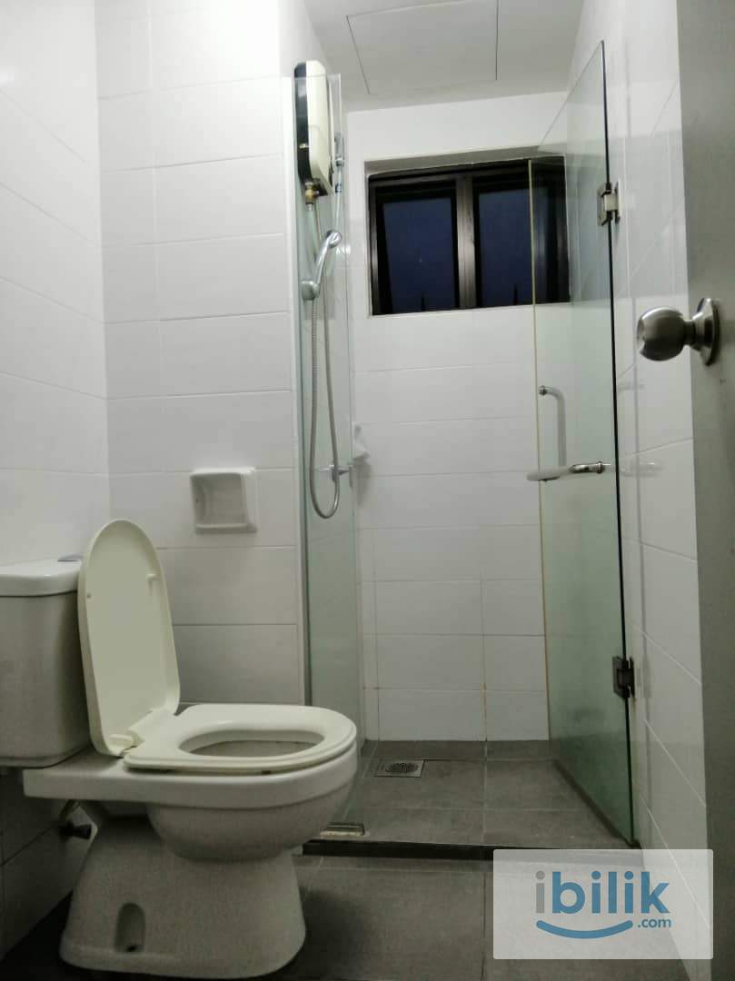 Newly Renovated with Air Con Medium Room at Park 51 Residency Sungai Besi Petaling Jaya - Image 3