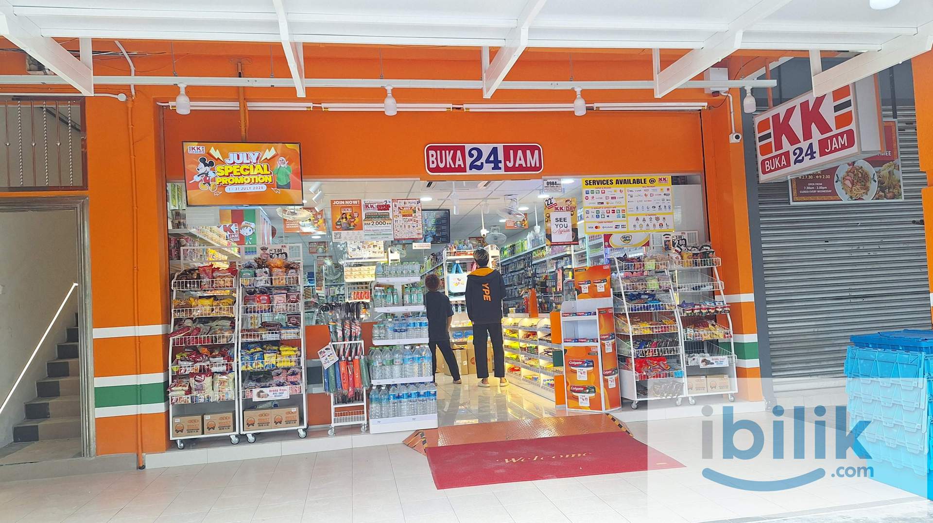 Middle Room at Permas Jaya, Johor Bahru, Fully Furnishes - Image 10