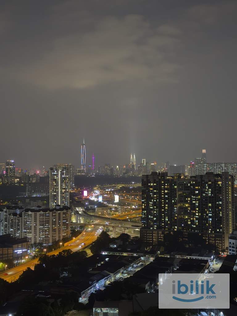 Master Room at Kuala Lumpur, Malaysia - Image 4
