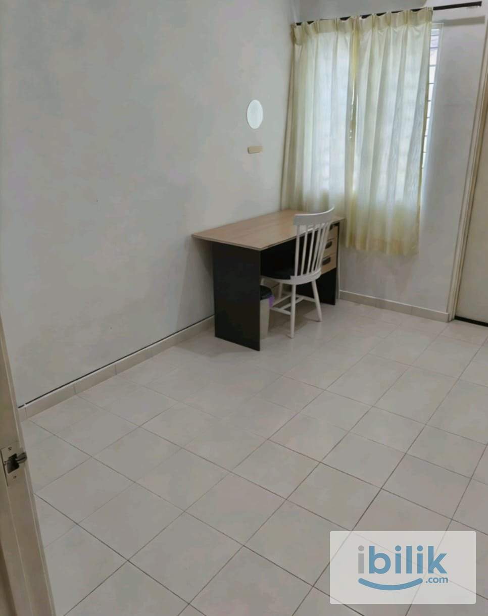 Middle Room at Botani Ipoh, Perak Included Water/Elec/Internet - Image 1