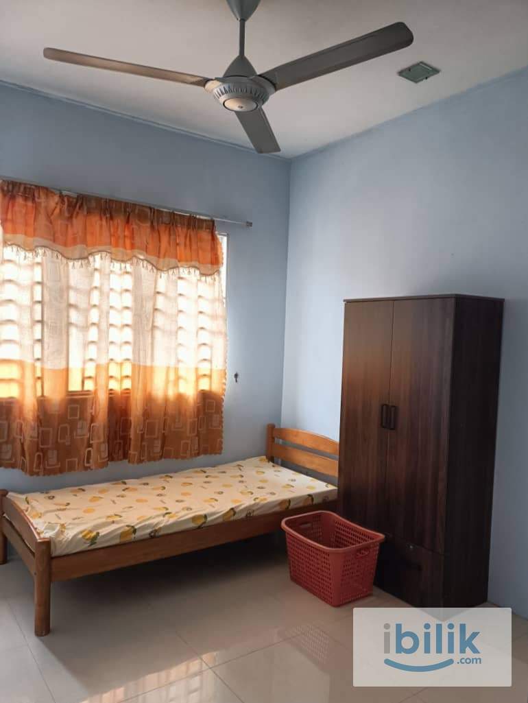 Middle Room at Setia Alam, Shah Alam - Image 1