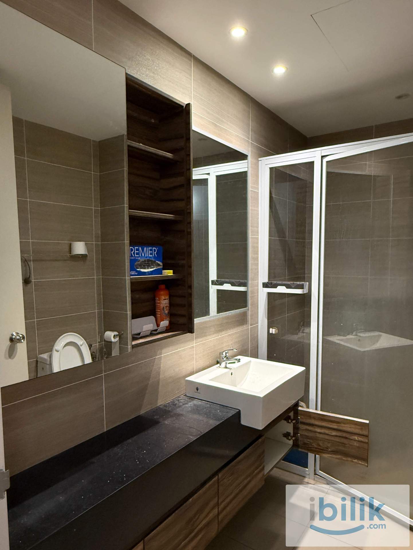 Modern Studio - Image 4