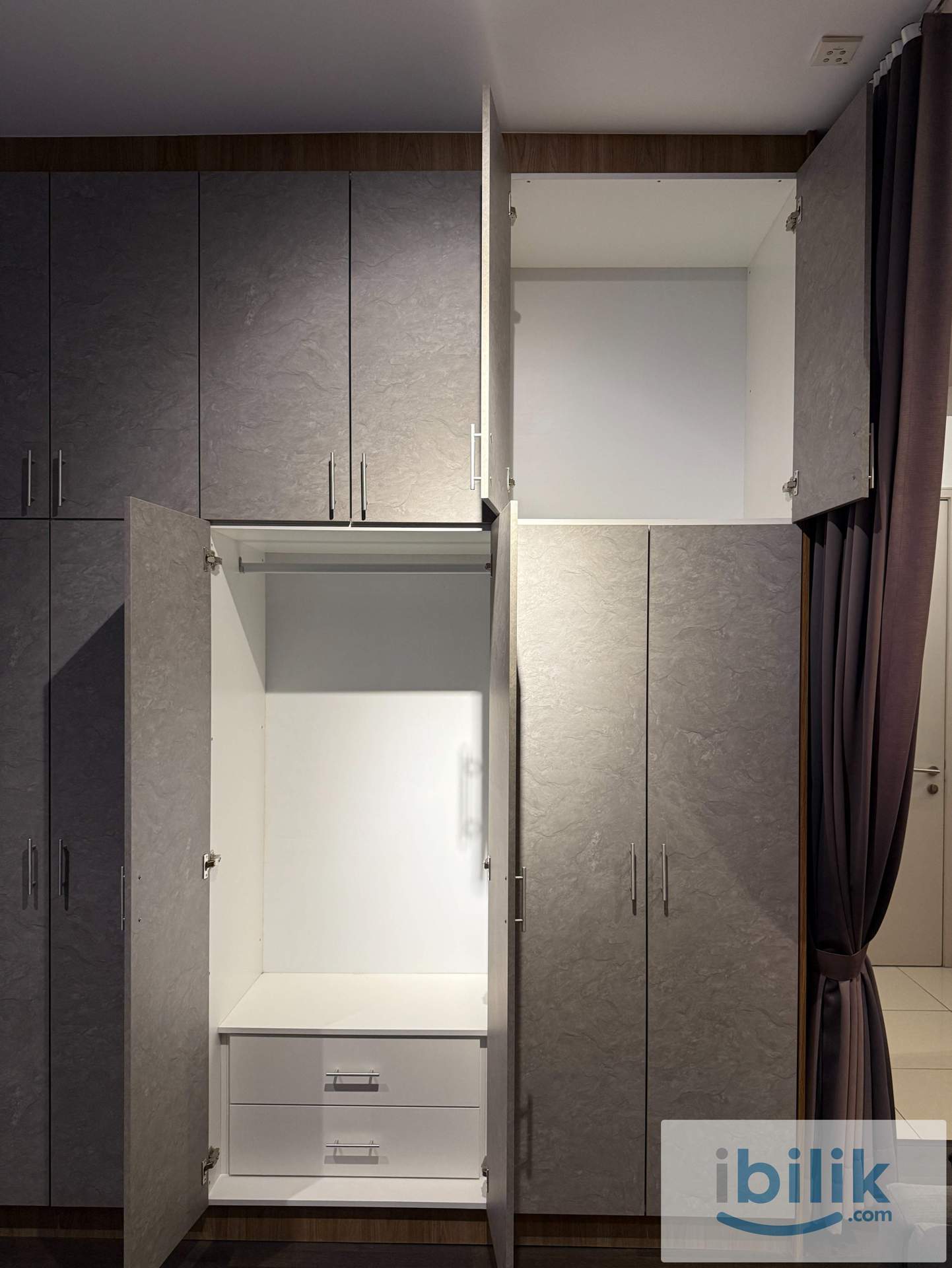 Modern Studio - Image 8