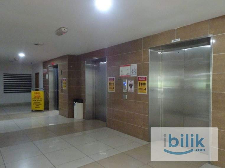 Single Room at Taman Bukit Serdang, Seri Kembangan - Image 7