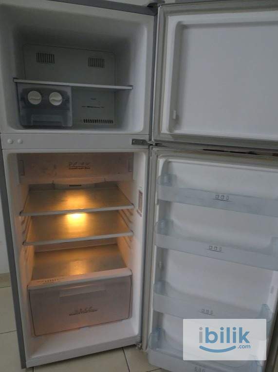 Single Room at Taman Bukit Serdang, Seri Kembangan - Image 8