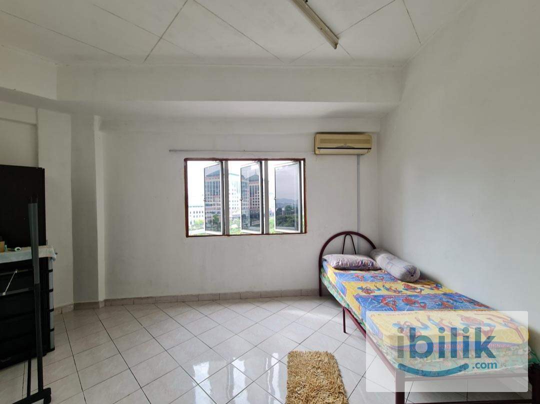 Single Room at Taman Serdang Perdana, Seri Kembangan - Image 2