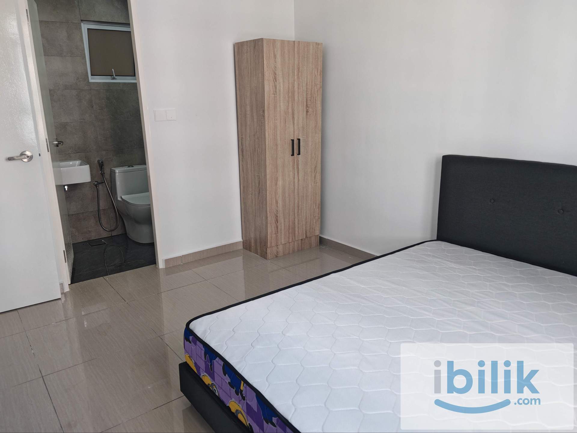 Mesahill Nilai Master Room with Private Bathroom - Image 2