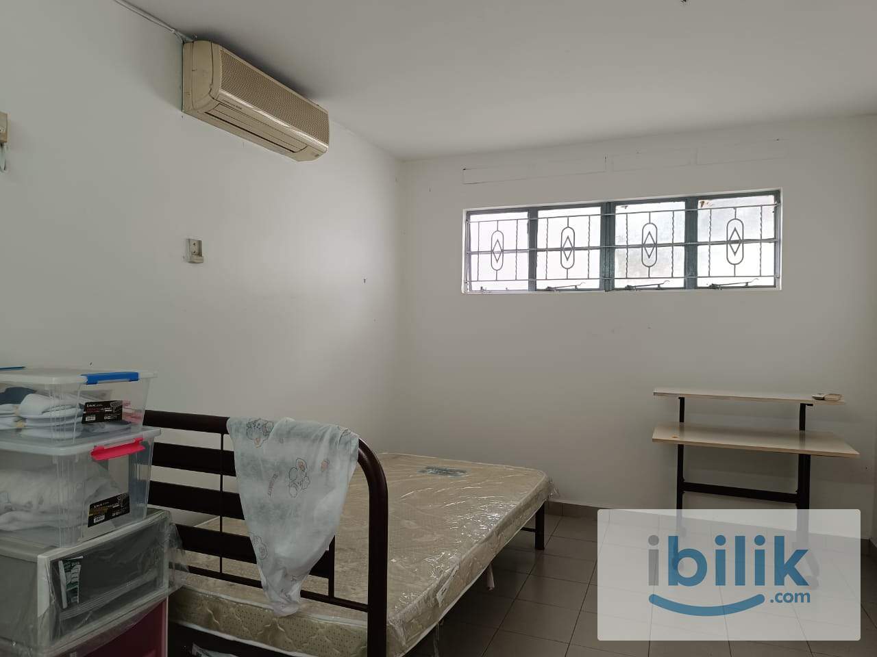 Medium Room for Rent - no hidden costs - Image 1