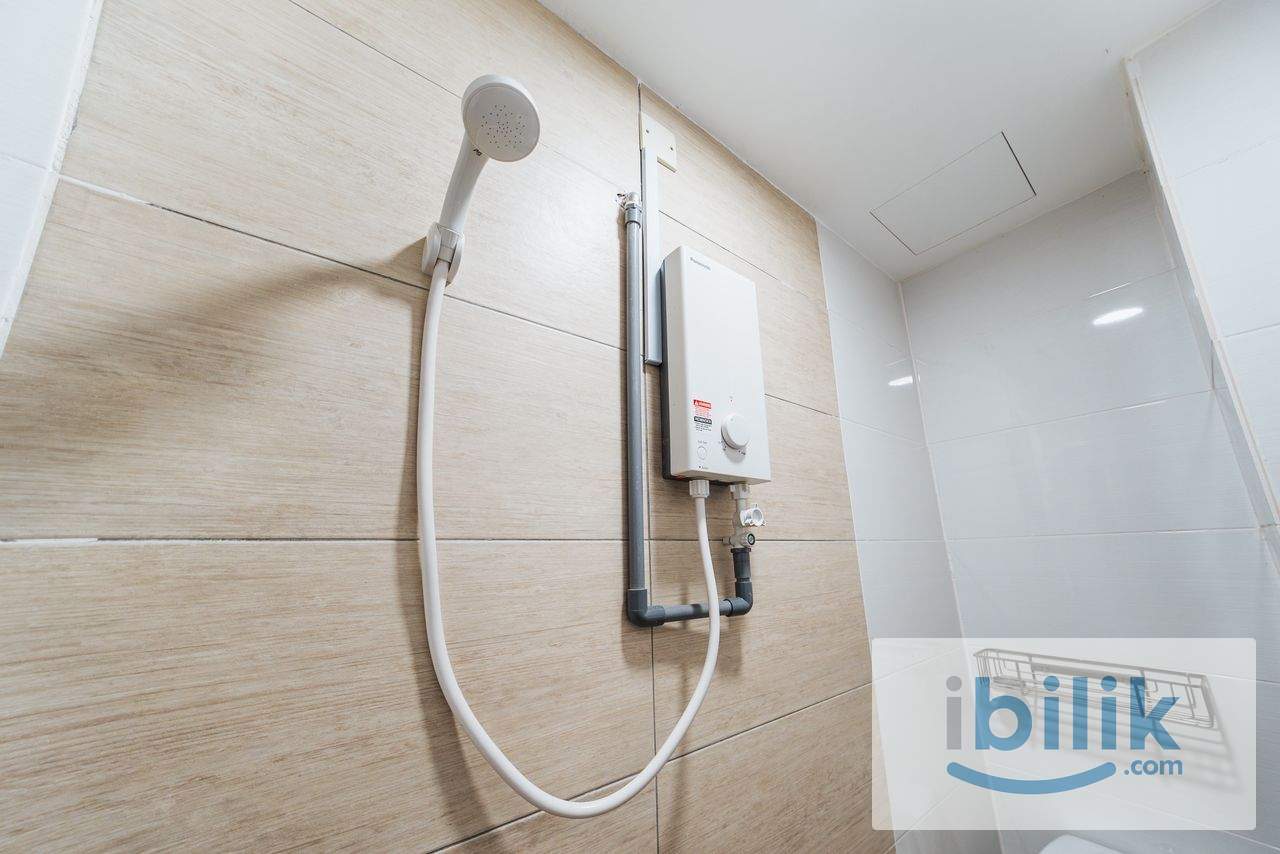 Fully Furnished 2 Middle Room for Rent @ High Floor 23A | WiFi & Carpark Available  - Image 3