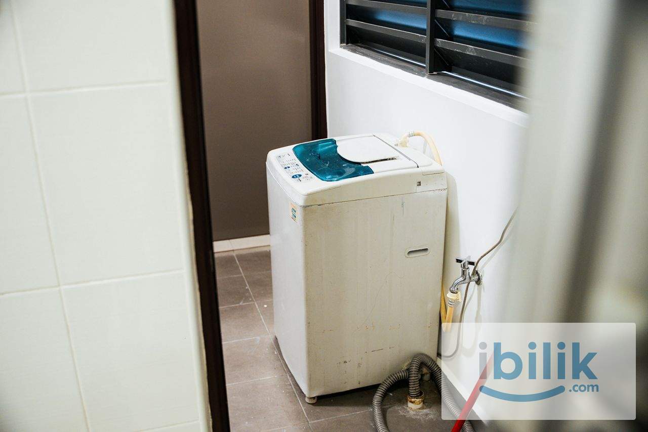 Fully Furnished 2 Middle Room for Rent @ High Floor 23A | WiFi & Carpark Available  - Image 5