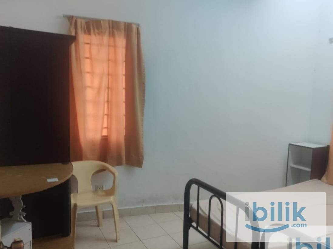 Master Room at Melur Apartment, Sentul - Image 1
