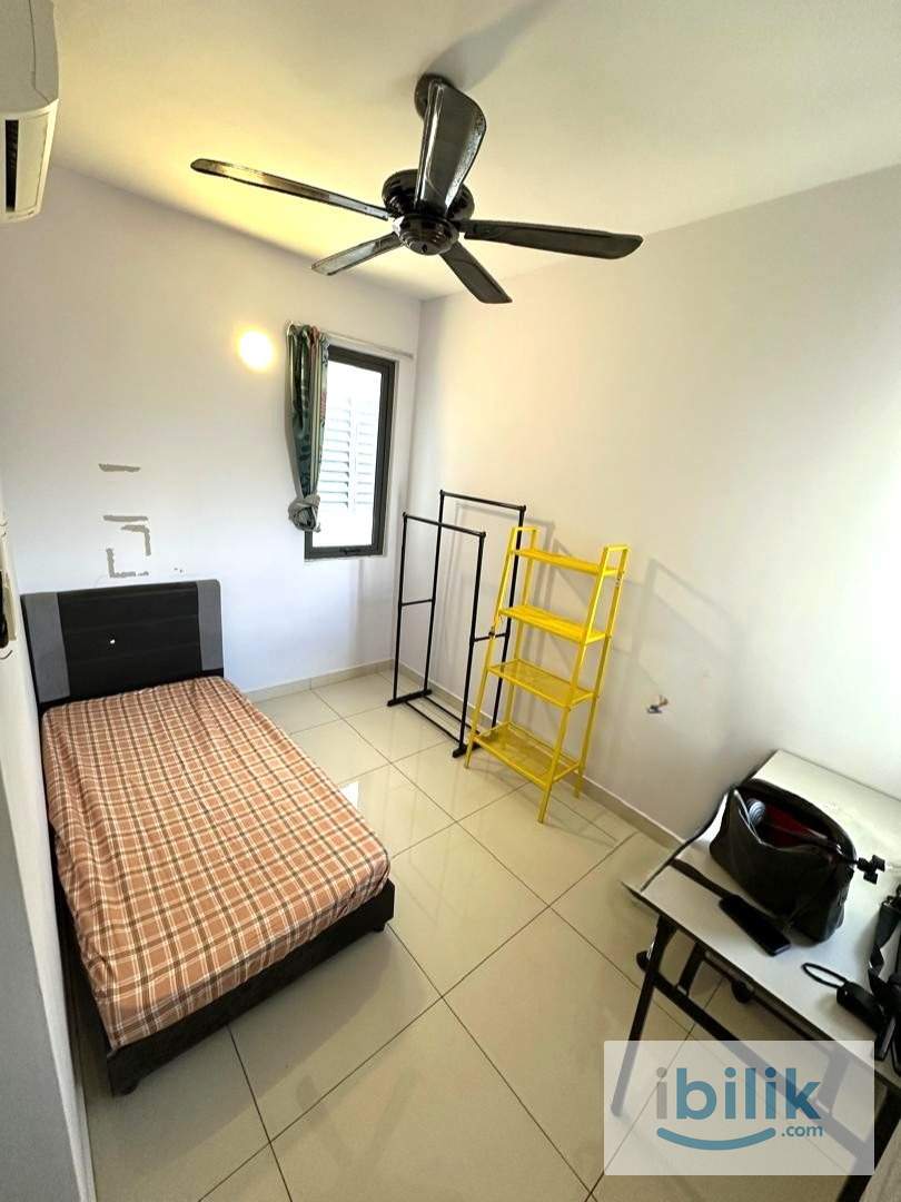 Move in Immediately Sfera Residency Male House - Behind Giant Hypermarket Seri Kembangan - Image 3