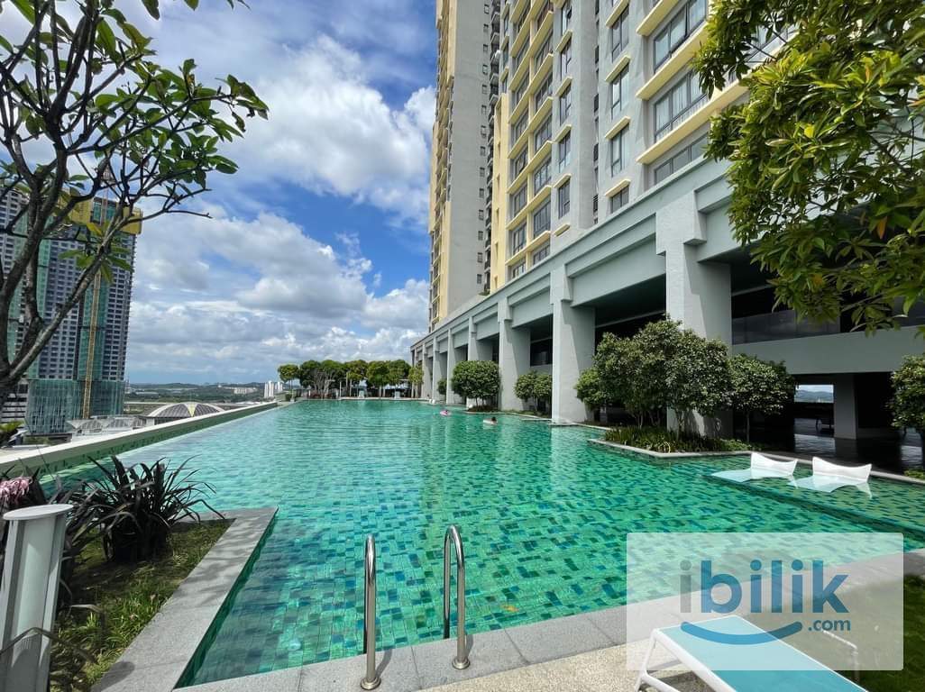 Room for rent Female unit at Sfera Residency Seri Kembangan  - Image 1