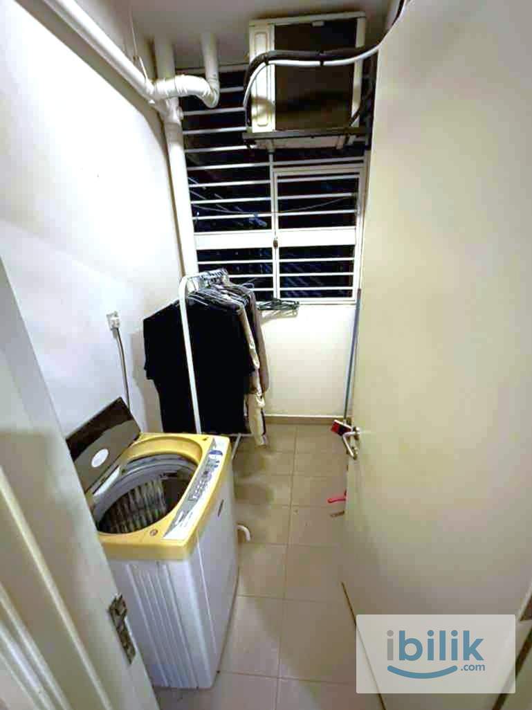 Male room for rent Puchong South Seri Kembangan next to Giant Hypermarket - Image 1