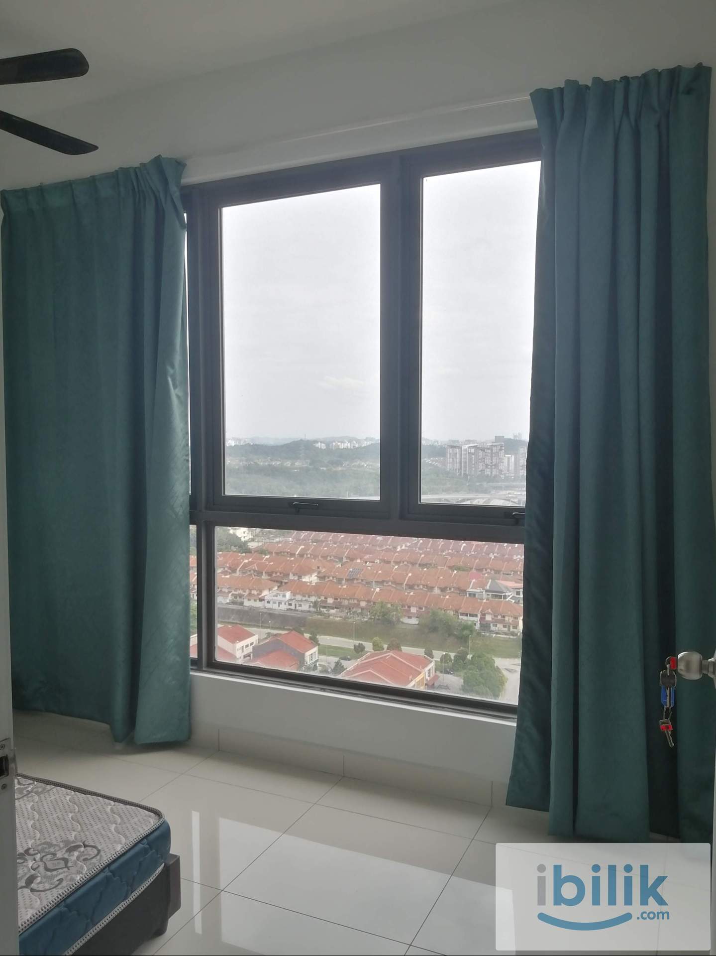 Private room Equine Sfera residency MRT putra permai farm in city Serdang - Image 3