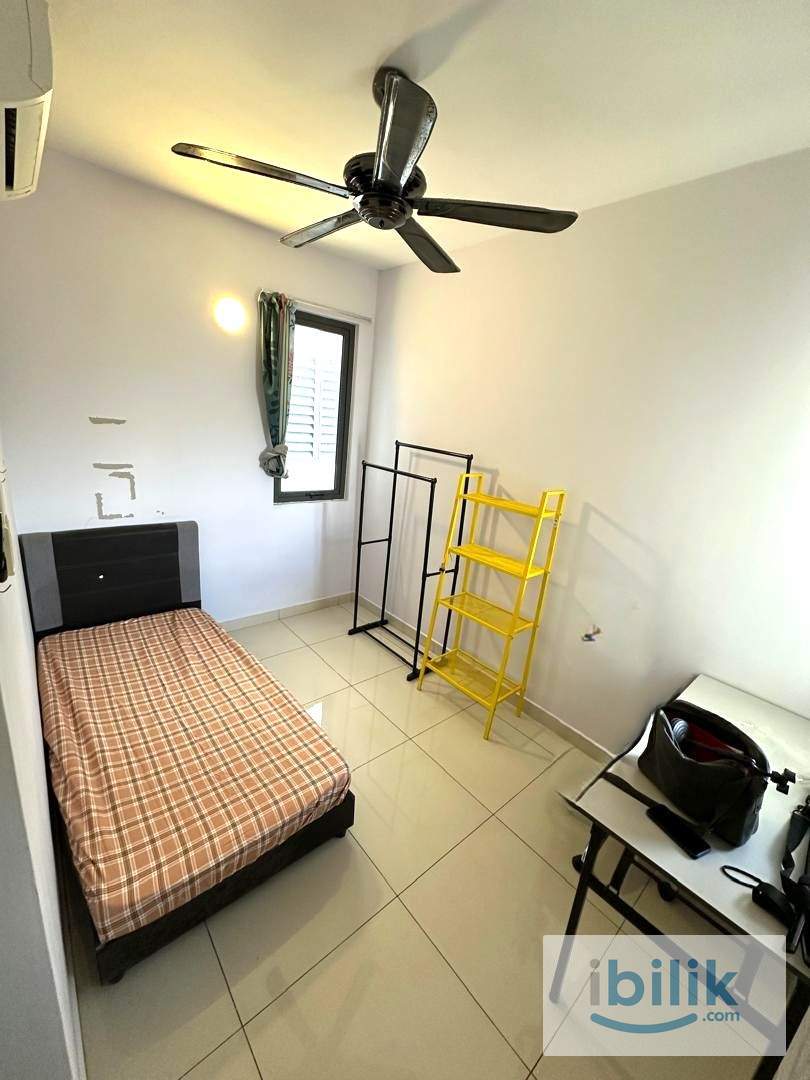 Room for rent at Sfera Residence @ Seri Kembangan Malaysian Male only - Image 3
