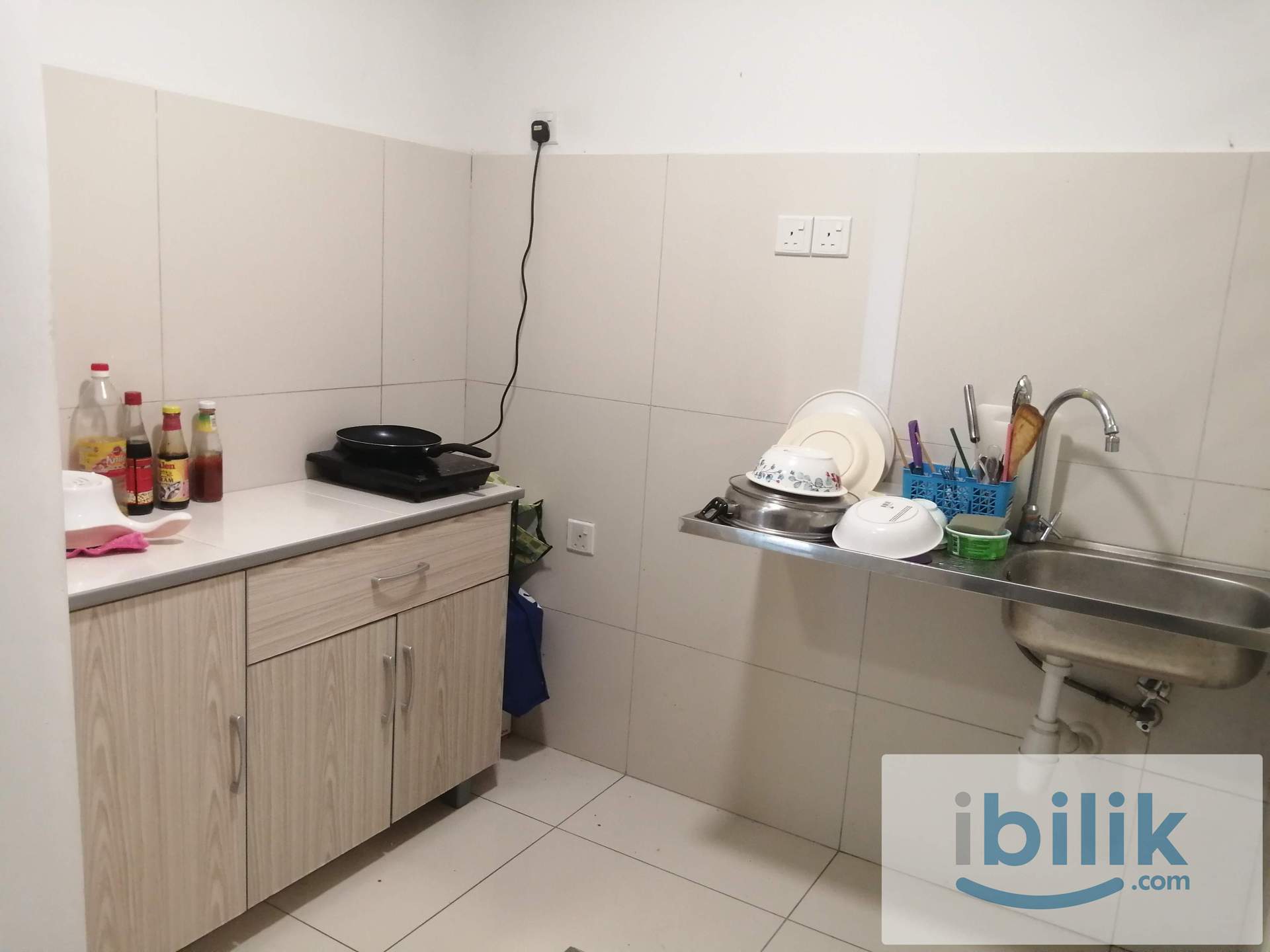 Female Room, 4min to MRT Putra Permai, near Giant NSK atmosphere Seri Kembangan Puchong - Image 2