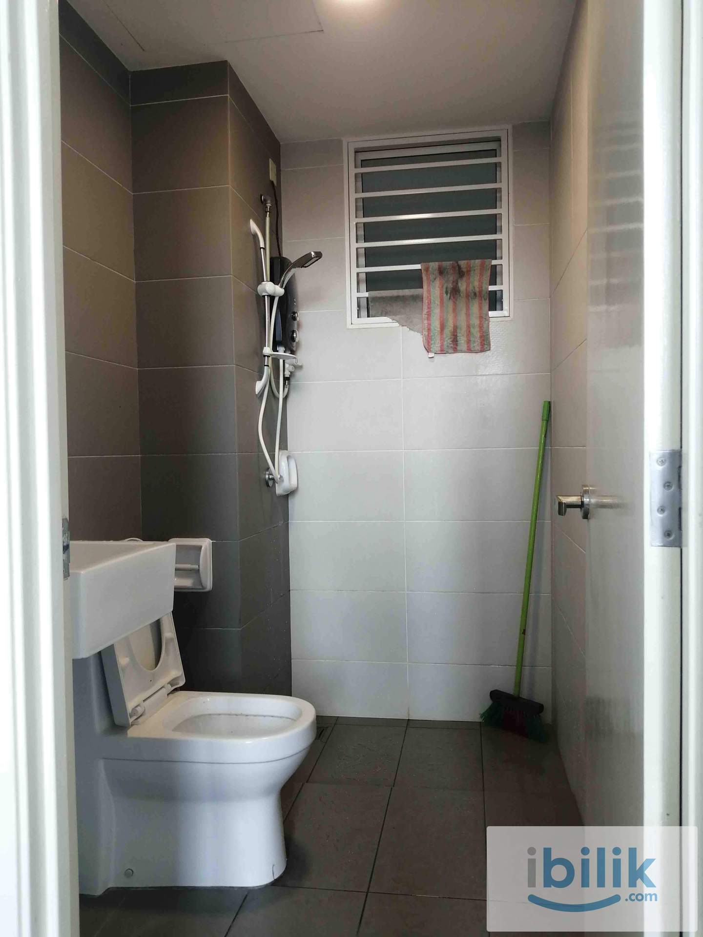  Malaysian Female master room for rent available early July at Sfera Residency Puchong South  - Image 4