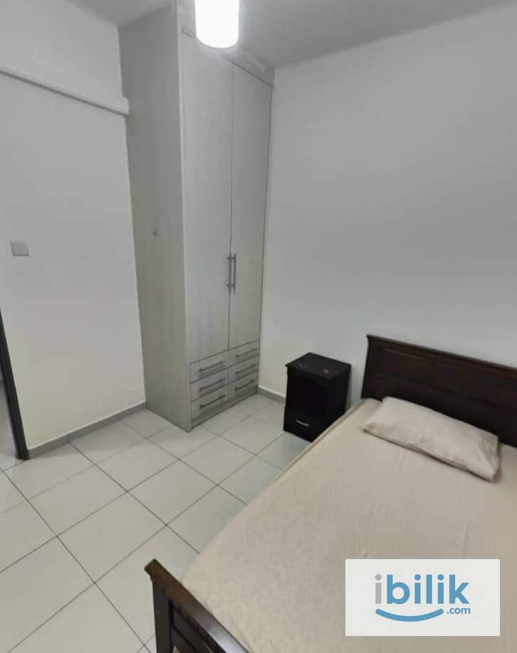 Fully Furnished Middle Room at Suria Jelatek Residence, Ampang Hilir, AMpang, KLCC - Image 1