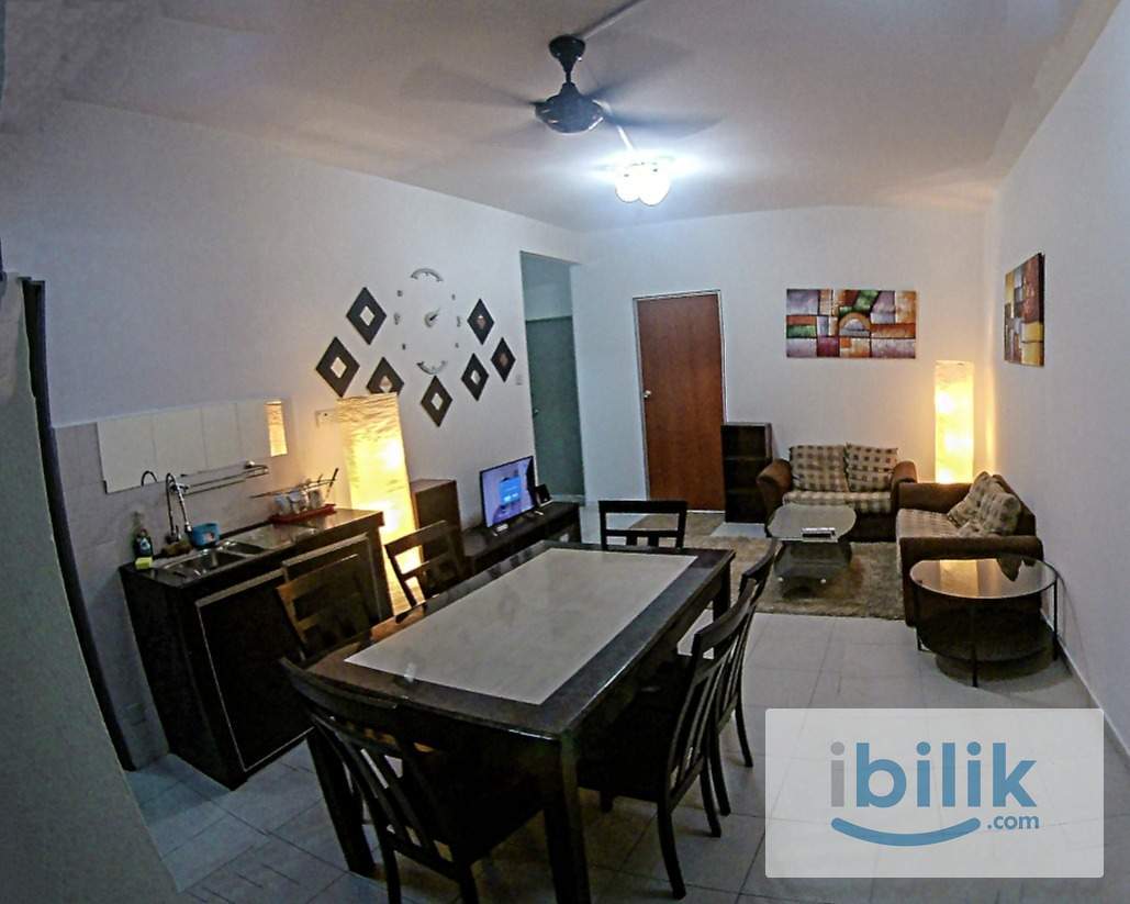 Female Unit MASTER ROOM @ Suria Jelatek Residence 5 minutes walking to LRT Jelatek Ampang Great Eastern Mall - Image 1