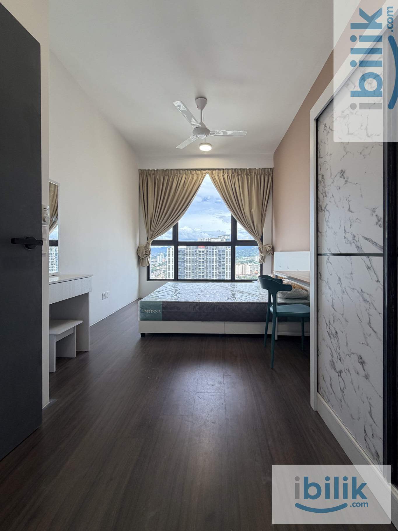 Master bedroom in Altris Wangsa Maju - Image 2