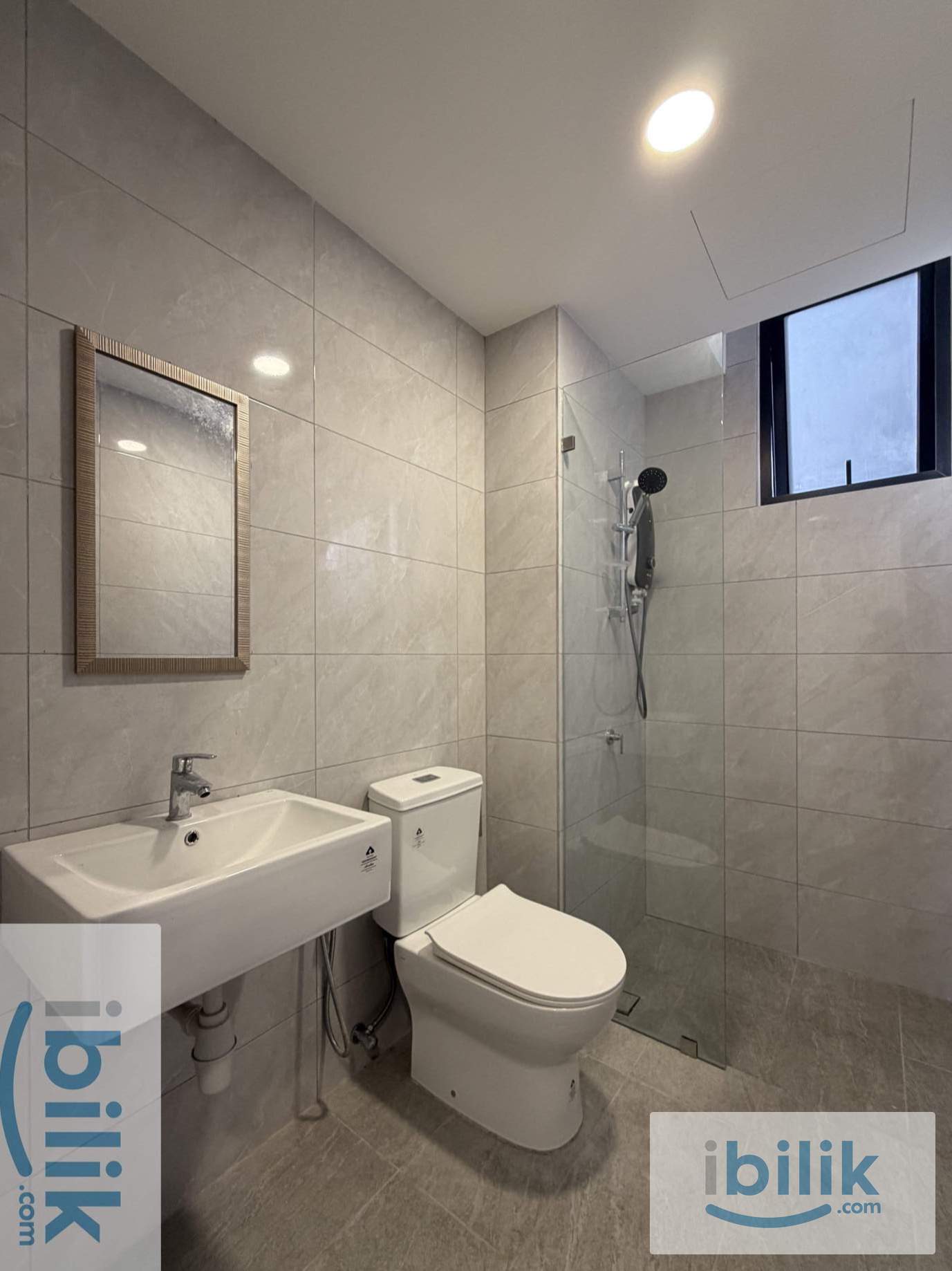 Medium Room @ Altris Wangsa Maju | Move in Condition  - Image 5