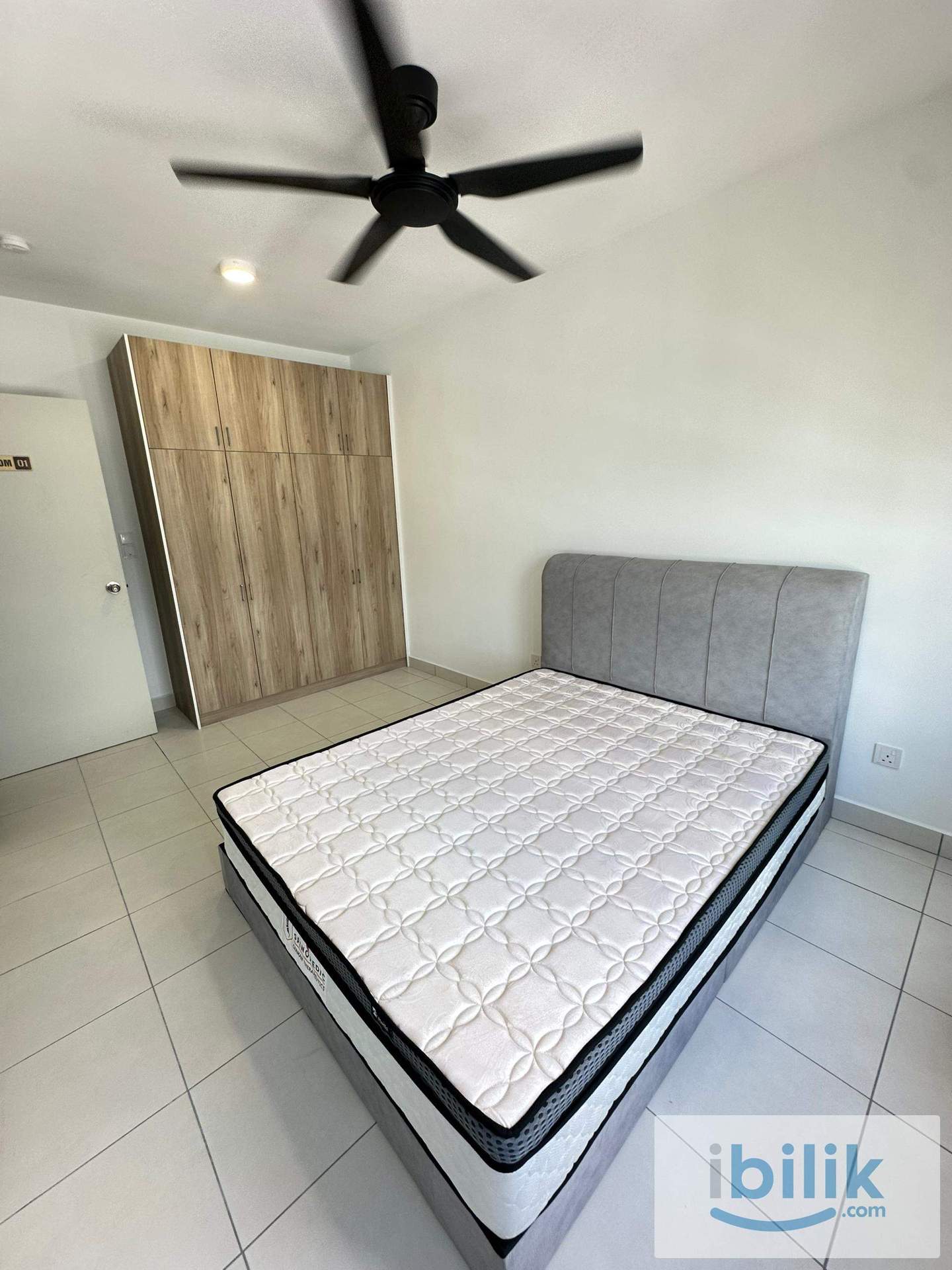Private bathroom master bedroom for rent at Arena 2 Kota Warisan near KLIA transit - Image 2