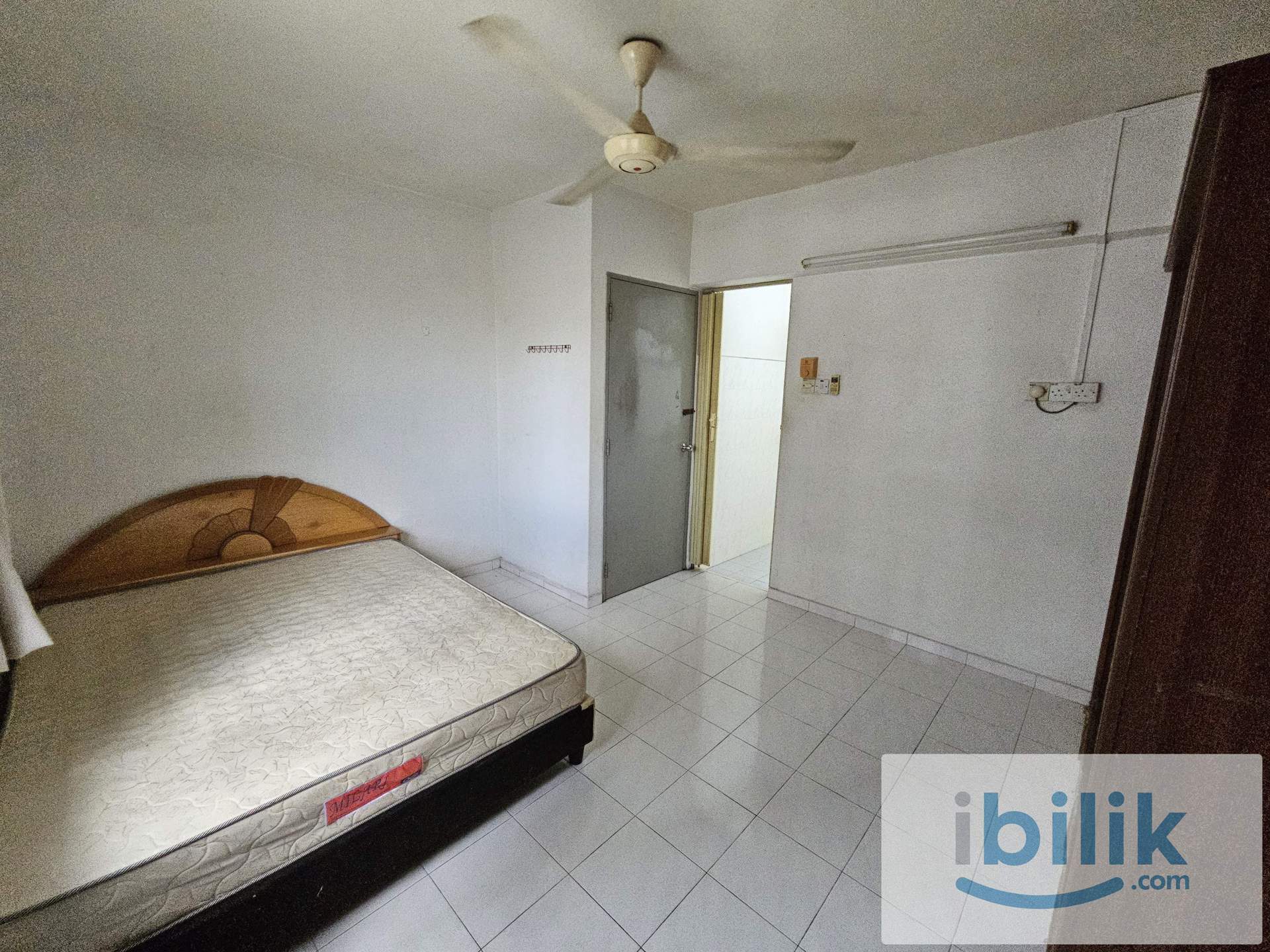 Taman Pekaka Aircond Master room included utilities - Image 3